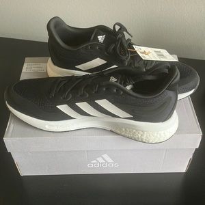 NWT Adidas Supernova Running Shoes